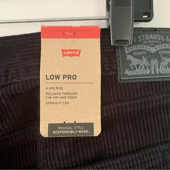 Levi’s Low Pro Mid Rise Straight Leg Corduroy Pants Black Womens 33x30 - Picture 5 of 8